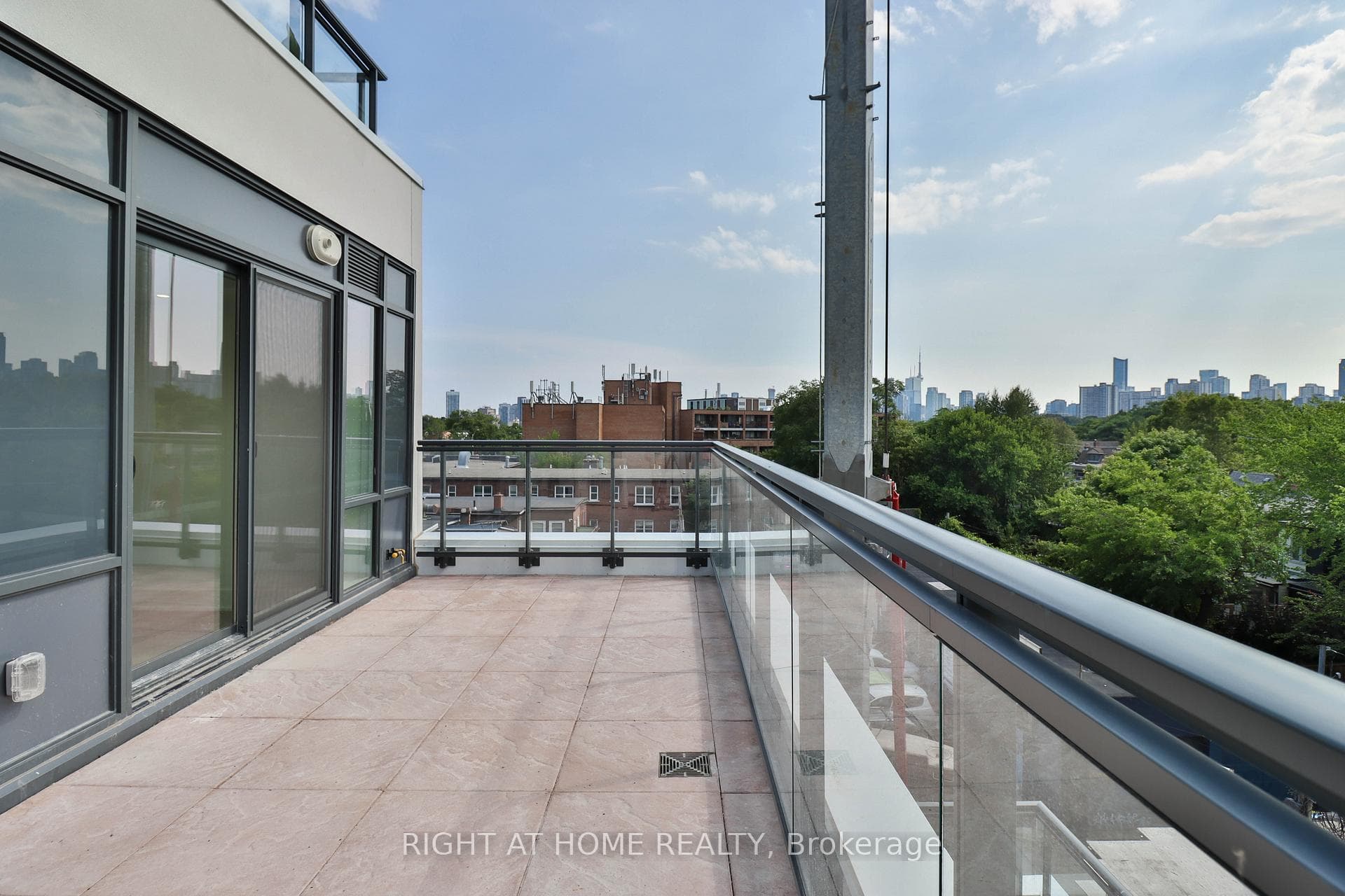 Terrace: Privacy Galore And Amazing View
