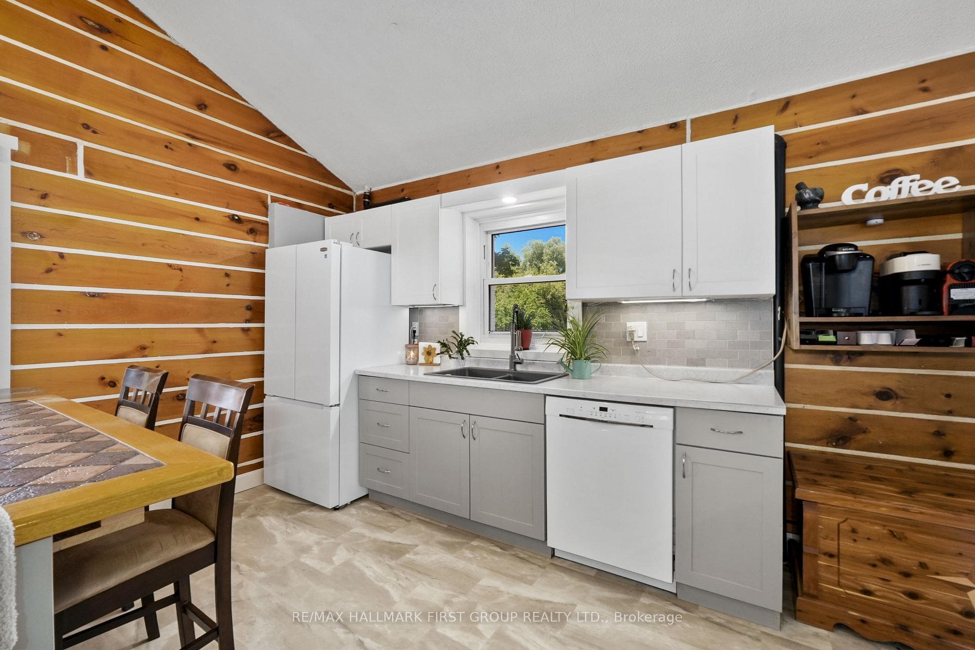 7638 Telephone Road photo 14