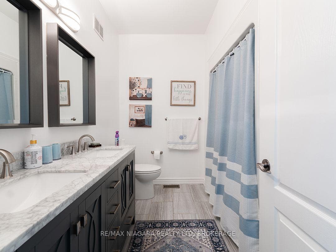11004 Lakeshore Road photo 31