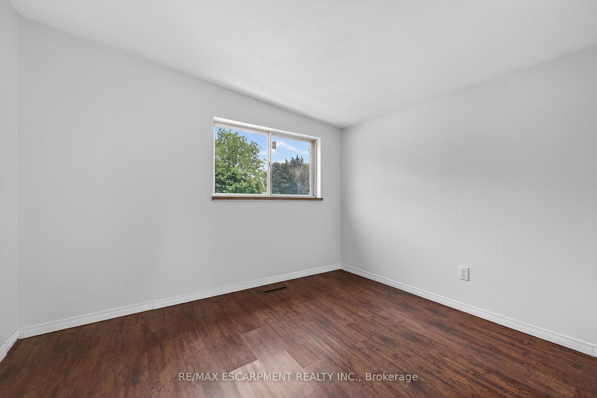 217 West 15th Street photo 25