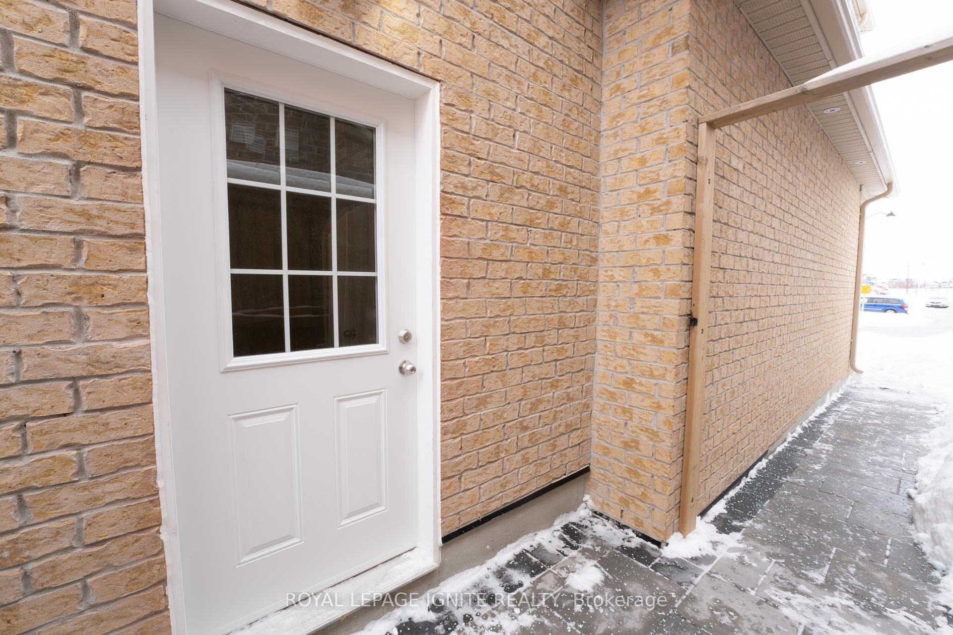 901 Greenhill Avenue Unit Bsmt photo 3