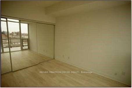 169 Fort York Boulevard Unit 930 photo 8