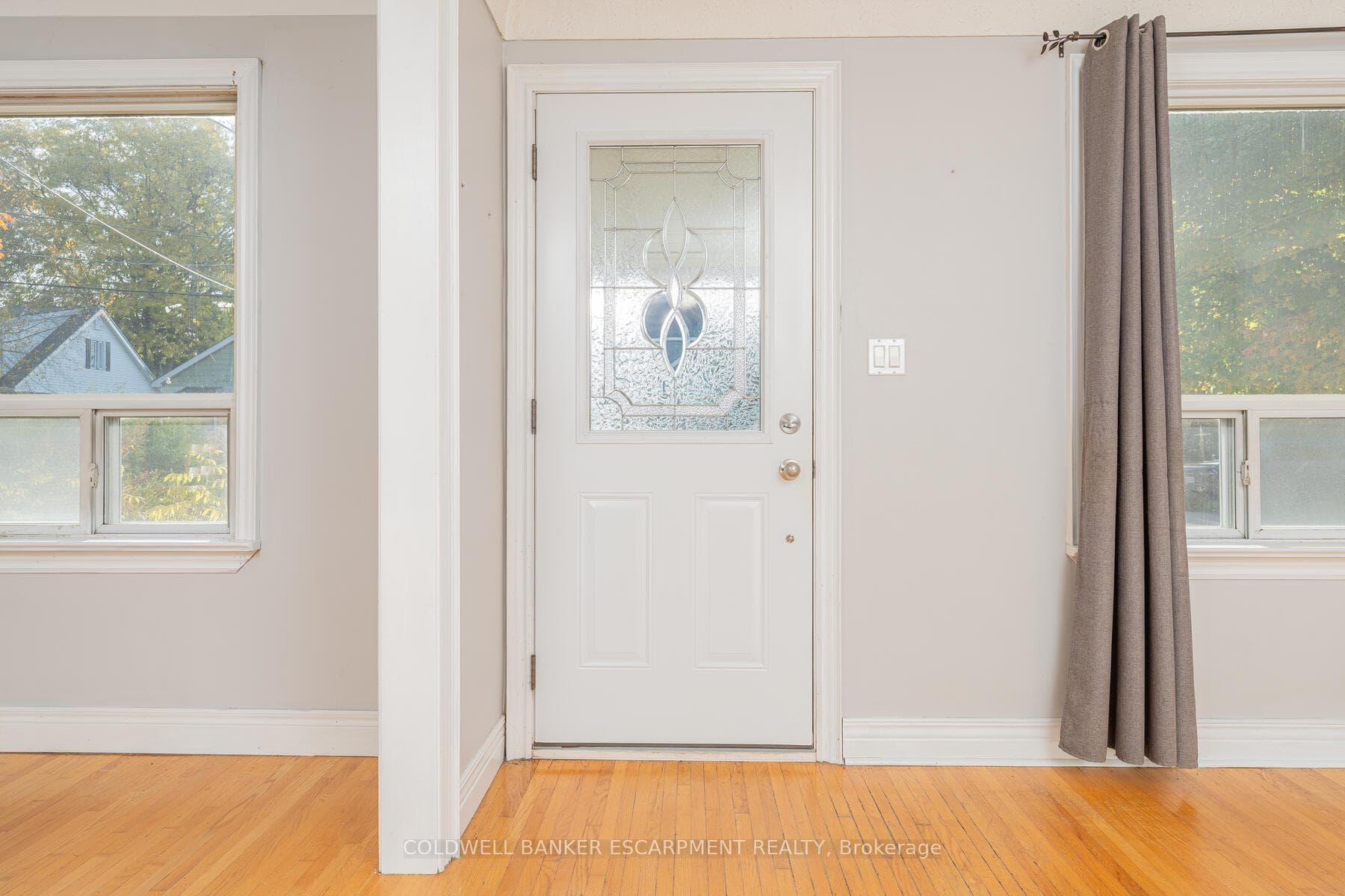 337 Peel Street photo 6