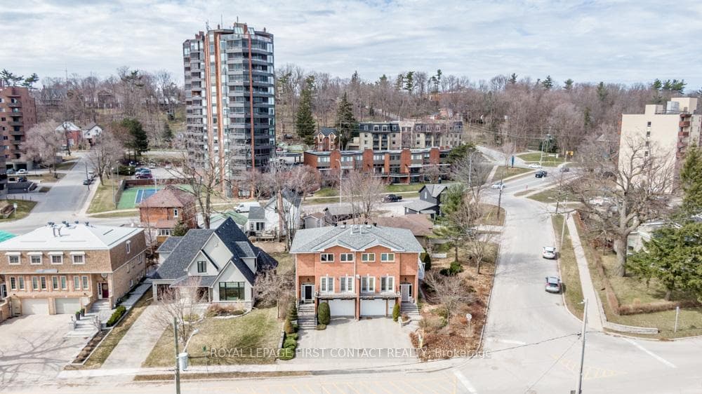 44 Kempenfelt Drive photo 36