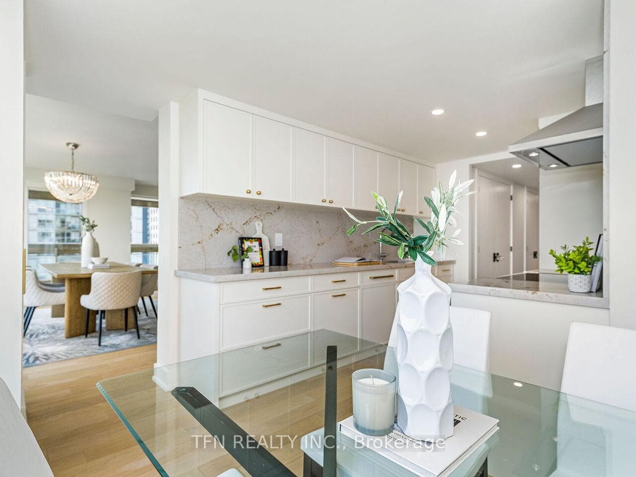 63 St Clair Avenue Unit 1701 photo 9