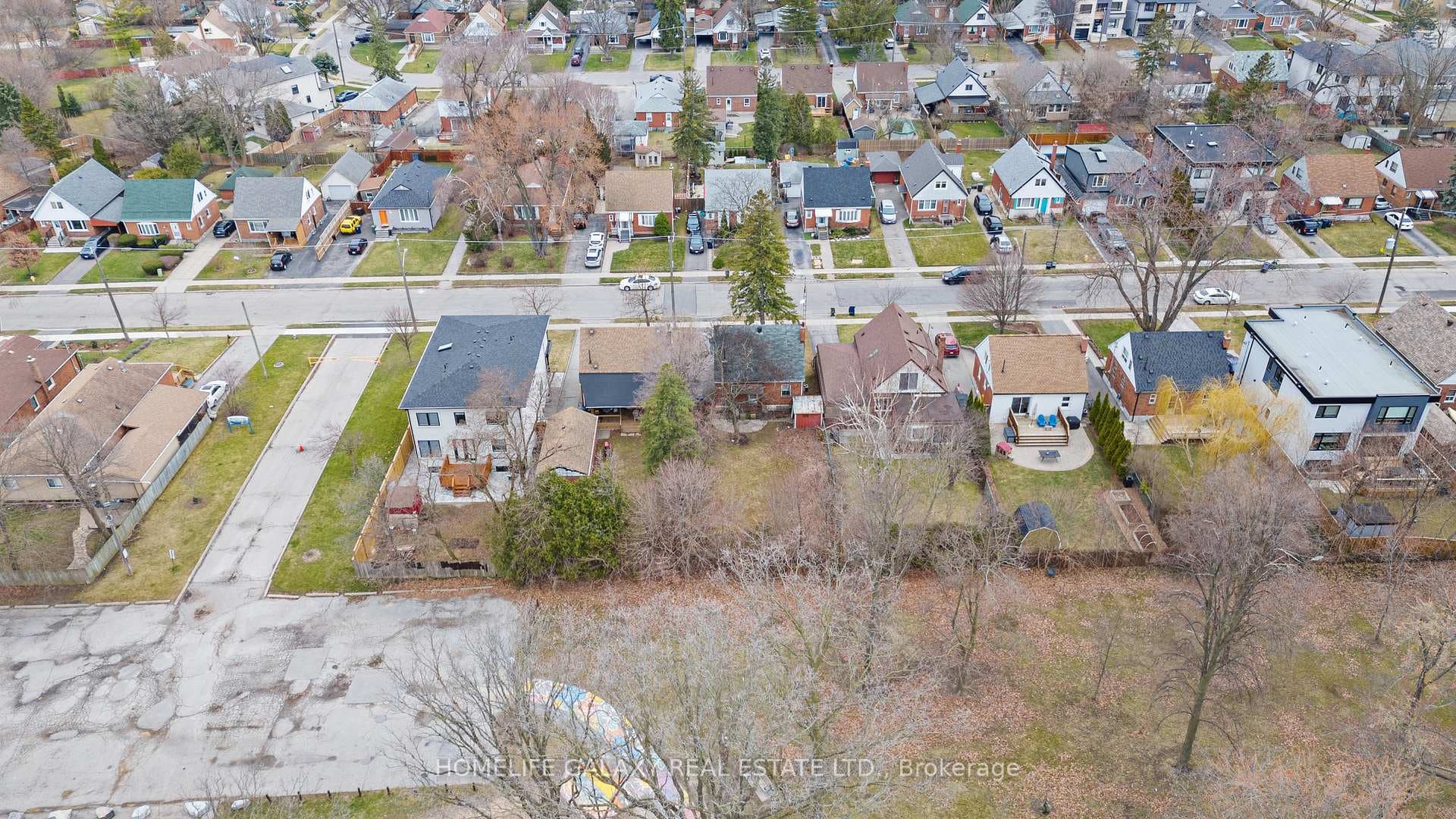 63 Singleton Road photo 9