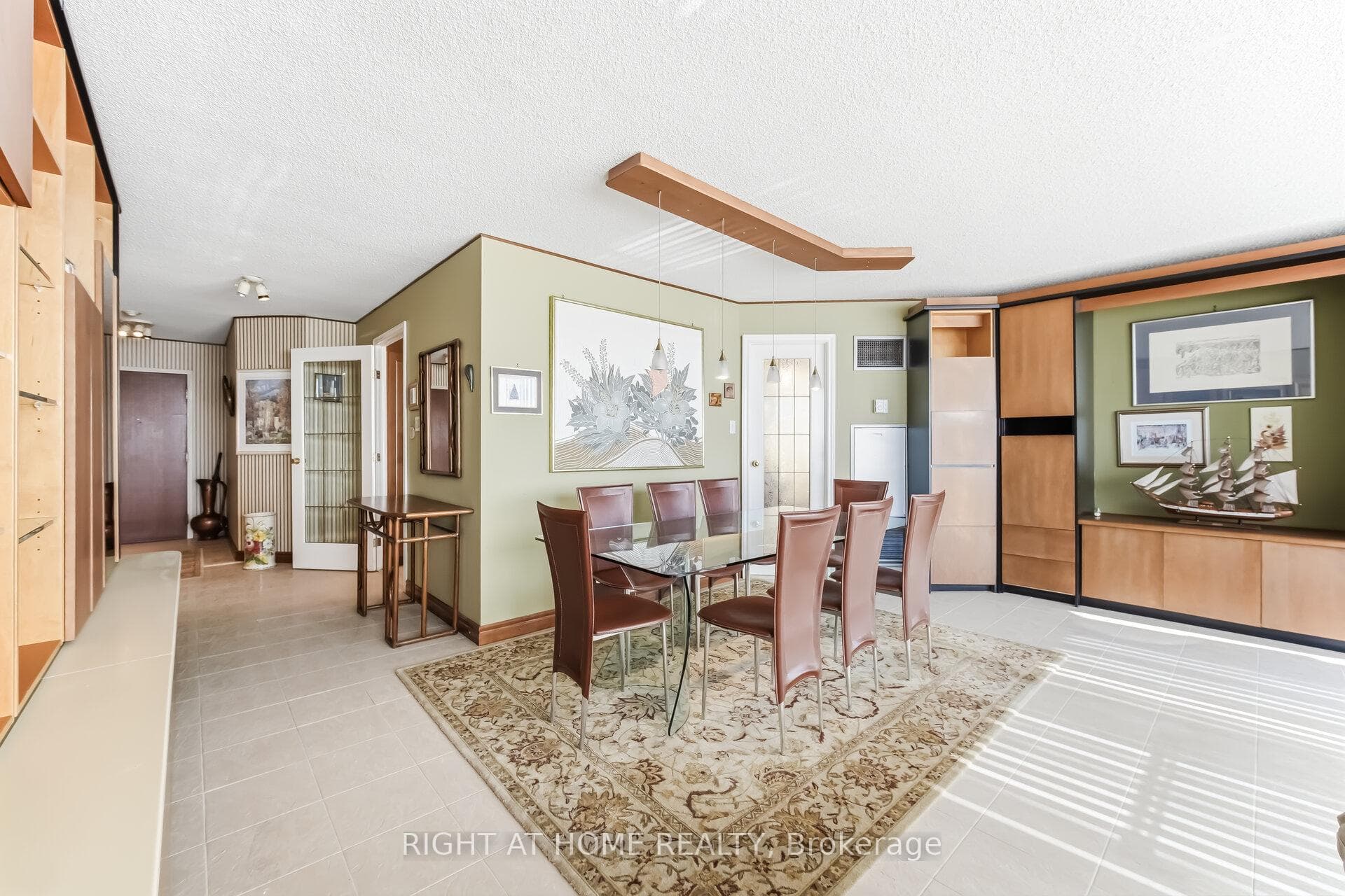 120 Promenade Circle Unit 711 photo 10