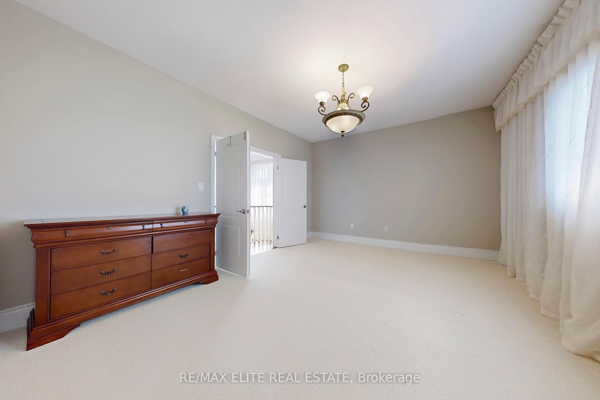 59 Carisbrooke Circle photo 36