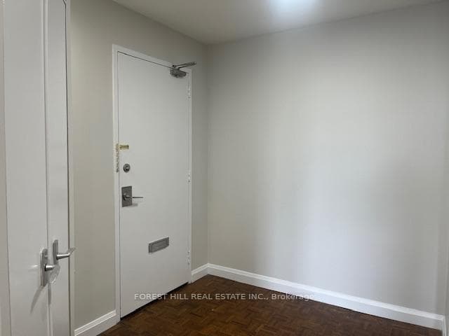 131 Bloor Street Unit 1020 photo 9
