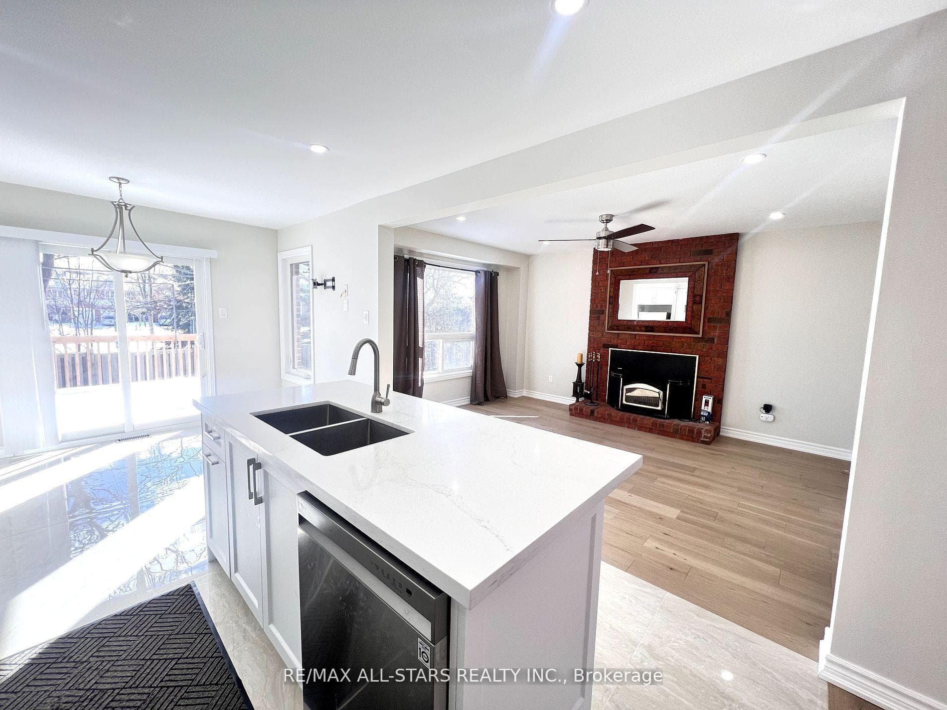 137 Percy Lane photo 13