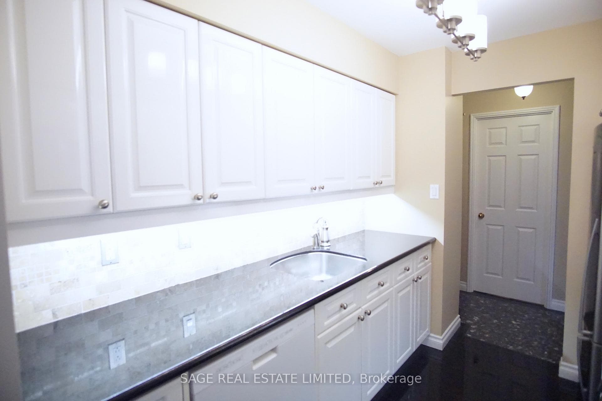 47 St Clair Avenue Unit 801 photo 12
