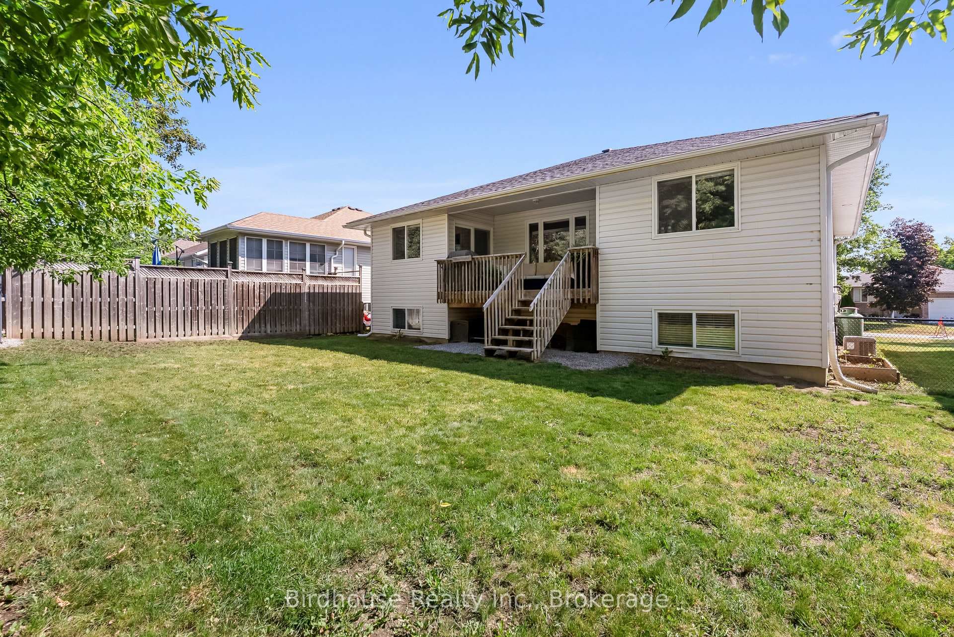 50 Birch Crescent photo 32