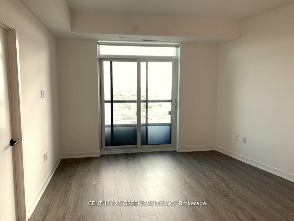 2495 Eglinton Avenue Unit 2013 photo 4