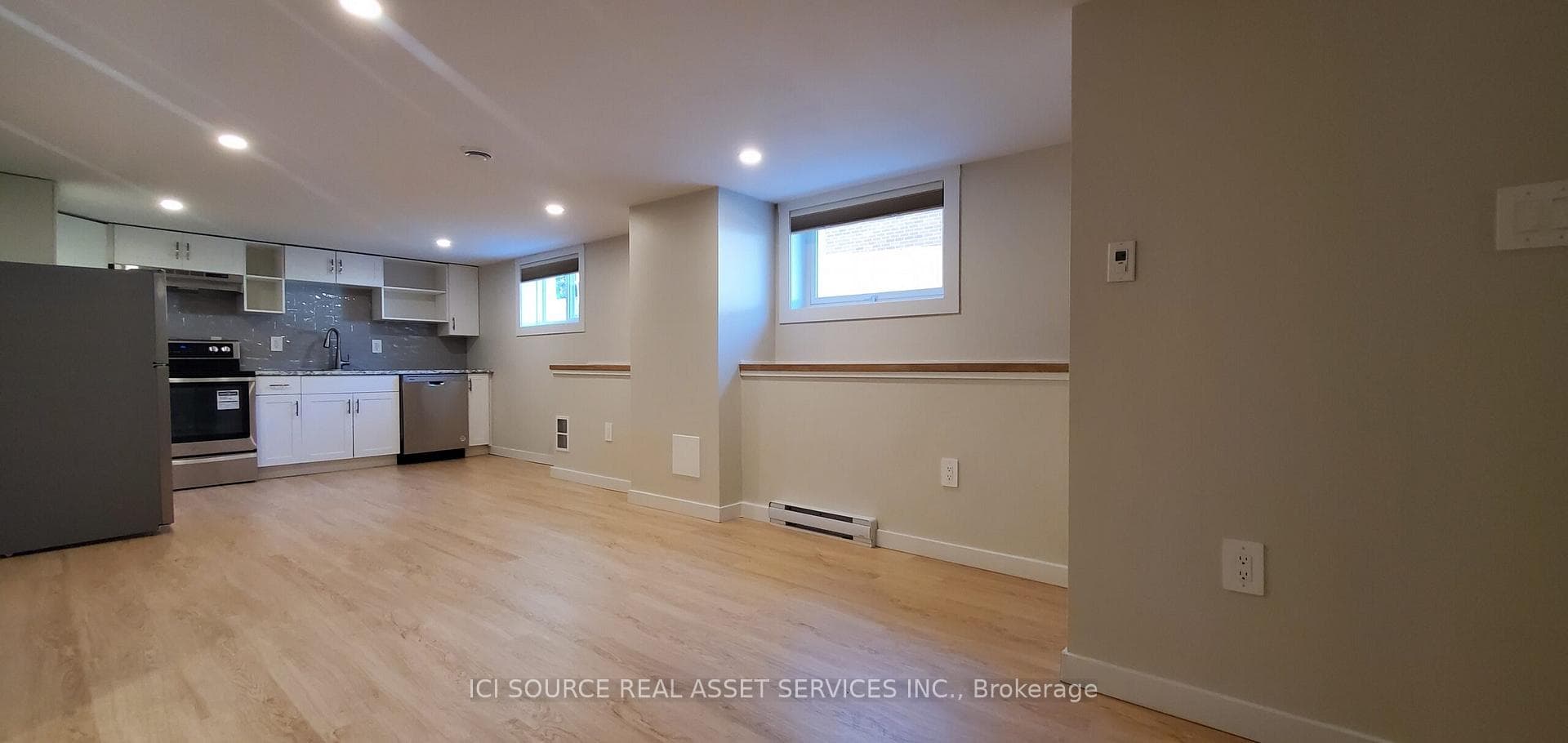 371 Bridge Street Unit B photo 3