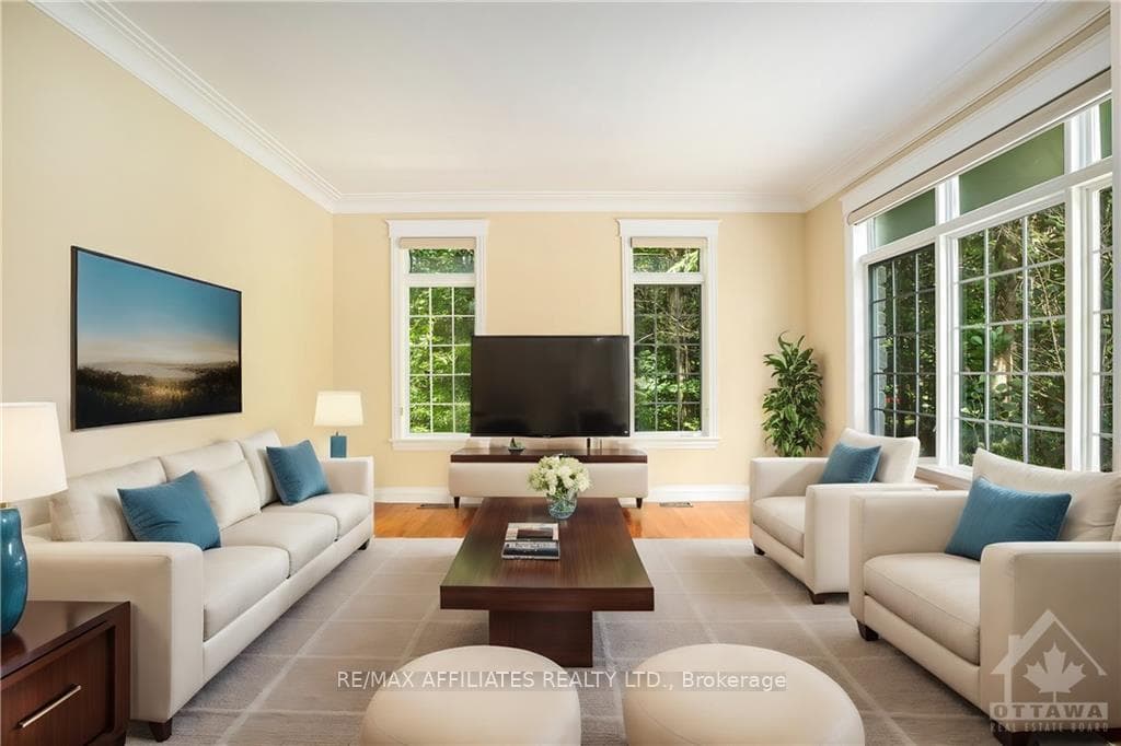 17 THOMAS FULLER Drive photo 4