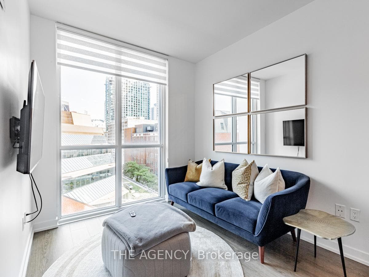 1 Yorkville Avenue Unit 711 photo 11