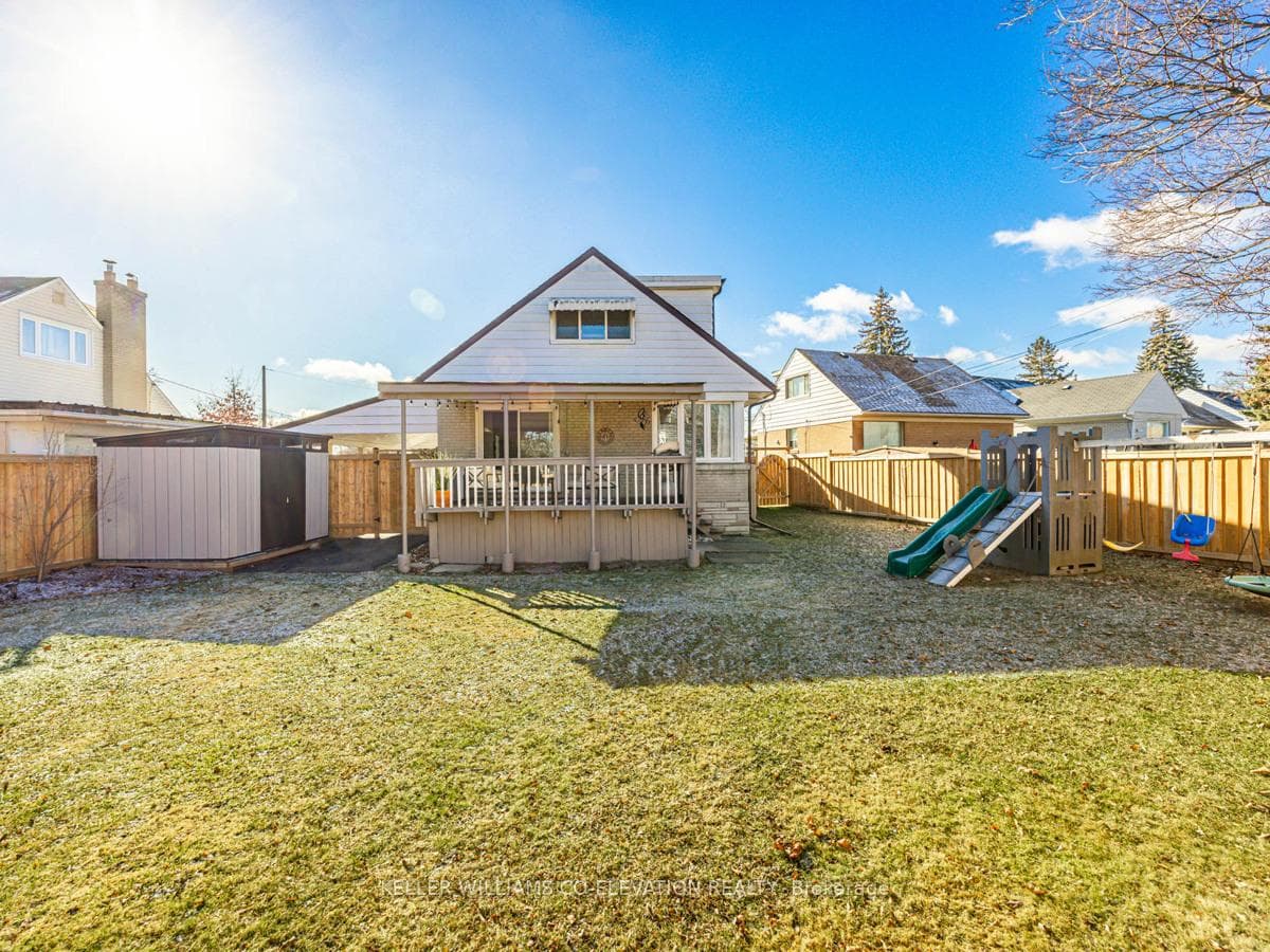 15 Tofield Crescent photo 29