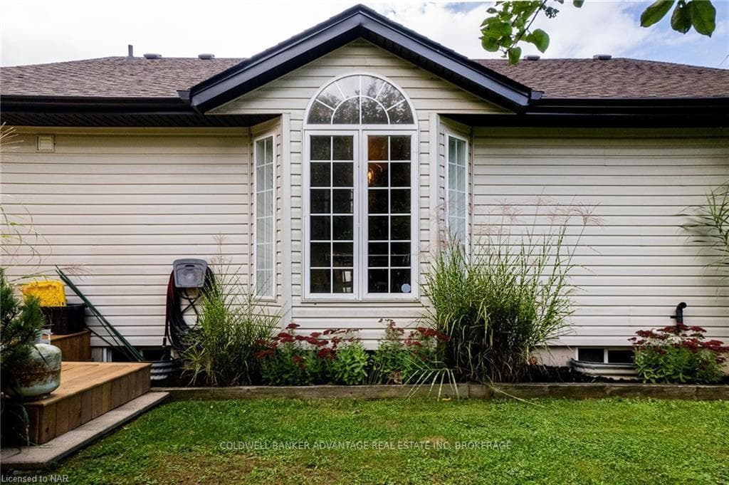 SIDEYARD
