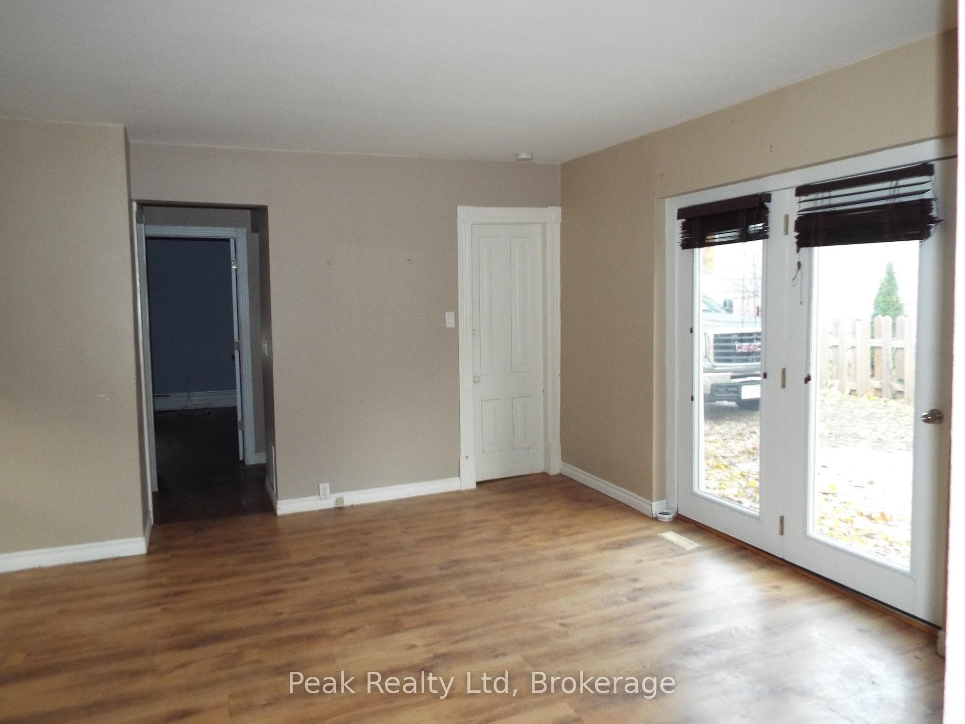 90 John St Street photo 9