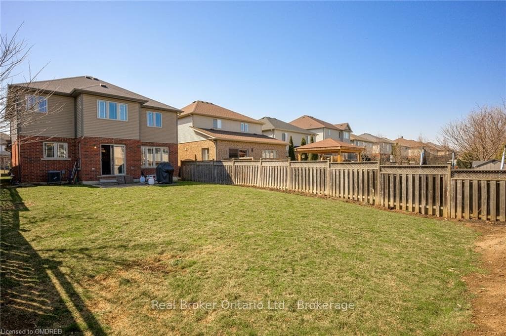 88 SUMNER CRES N/A photo 43