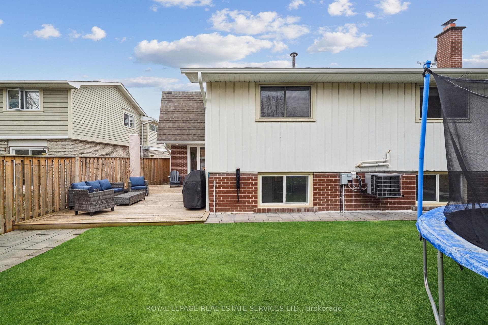 1269 Forest Hill photo 27