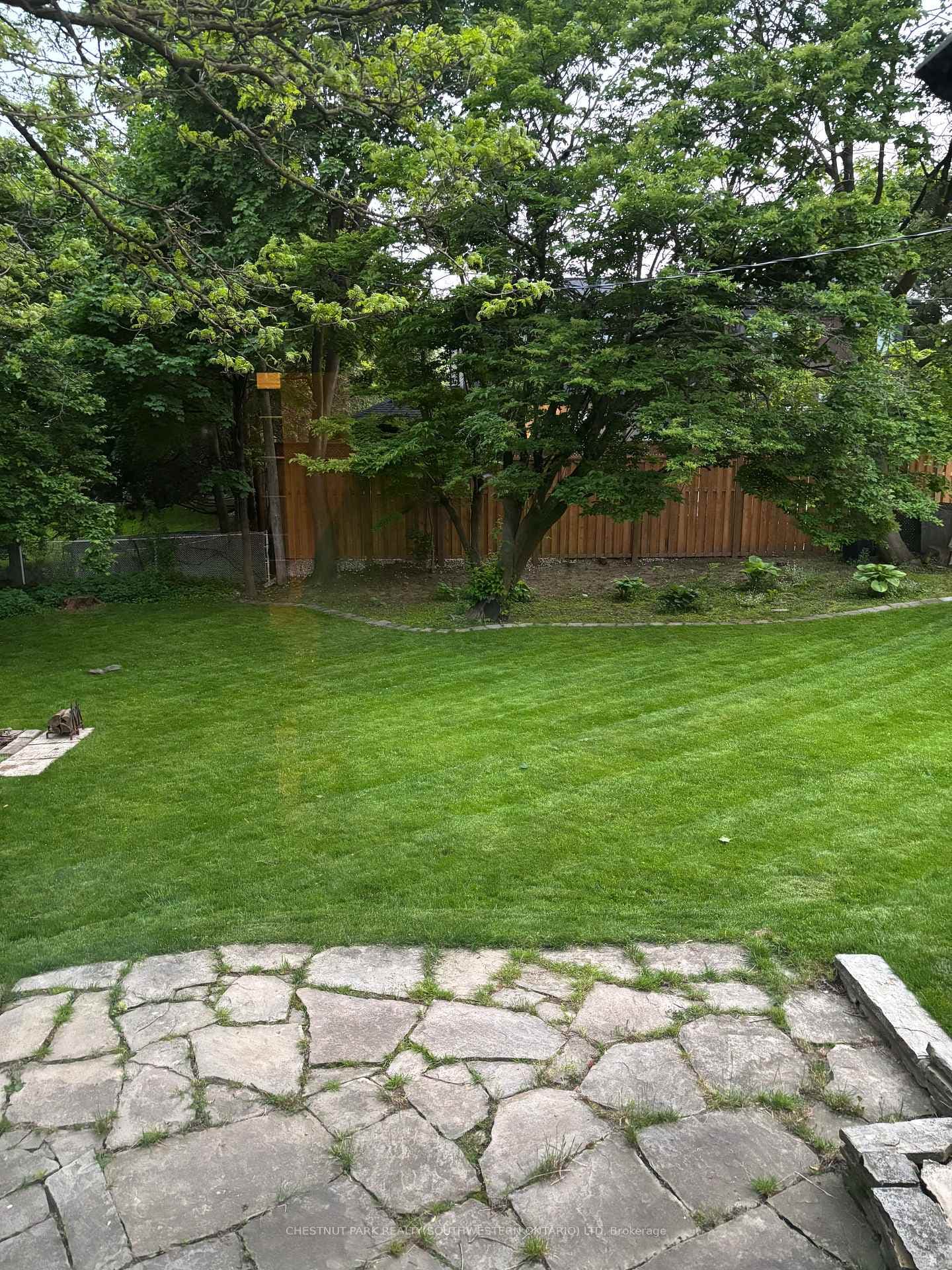 757 Westmount Road photo 48