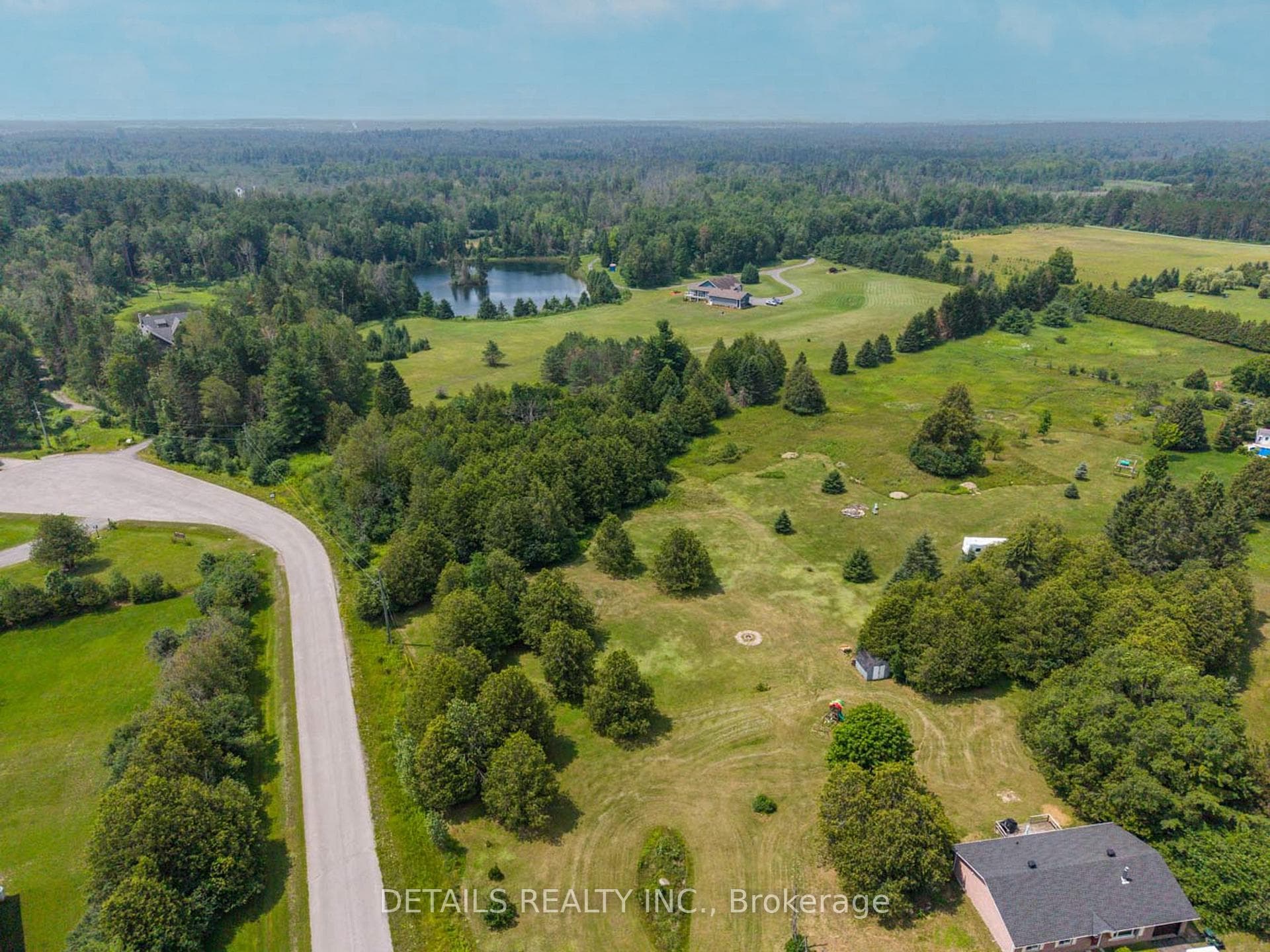 120 Delaney Drive photo 46