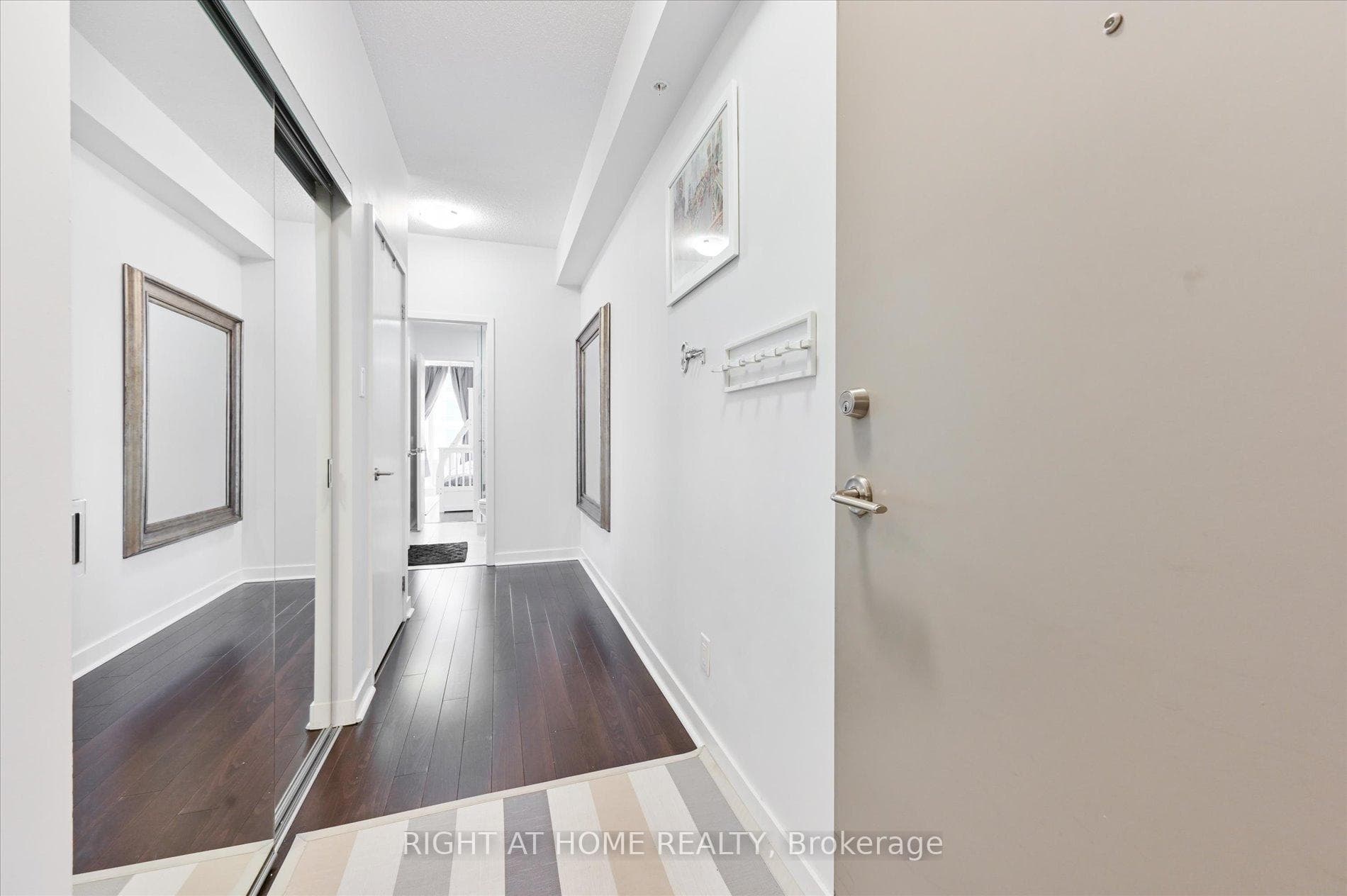 295 Adelaide Street Unit 2107 photo 7
