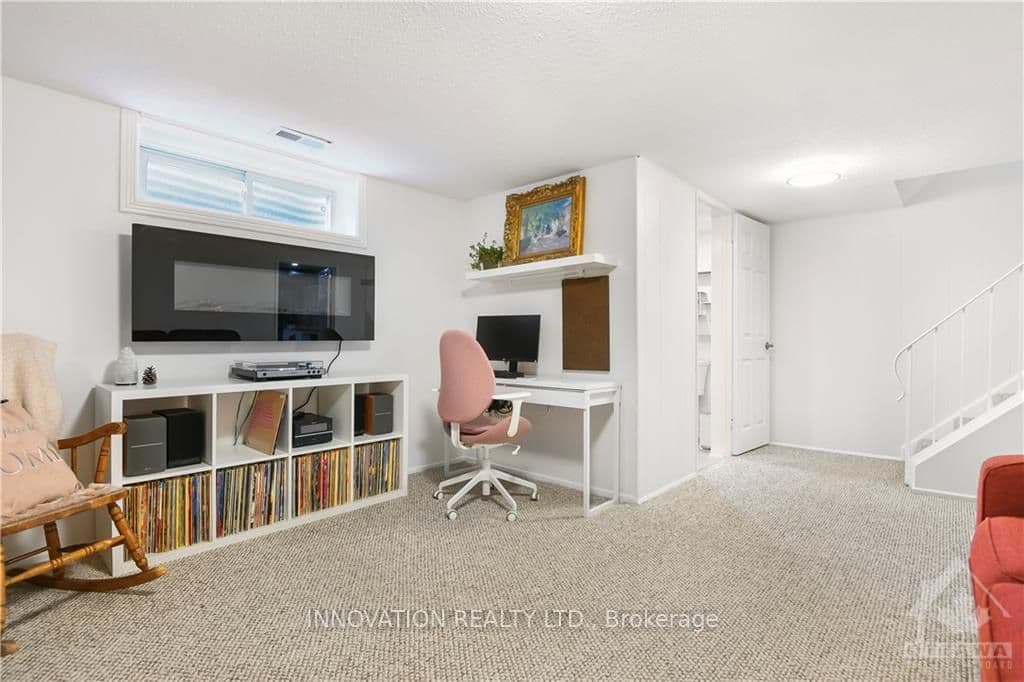 1900 MARQUIS Avenue Unit 105 photo 20