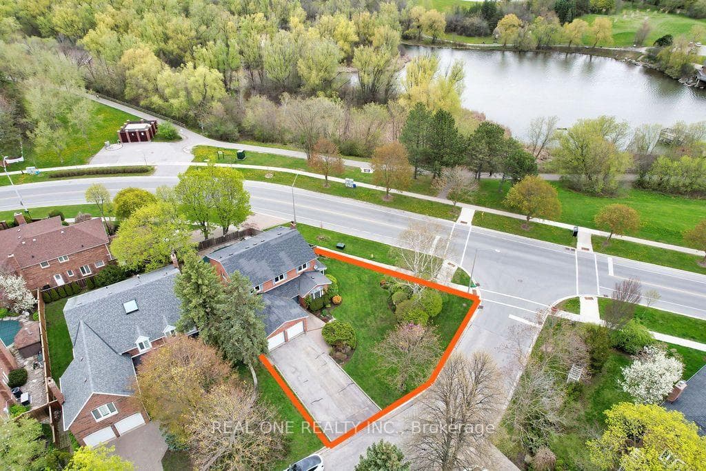 38 Mckay Crescent photo 4