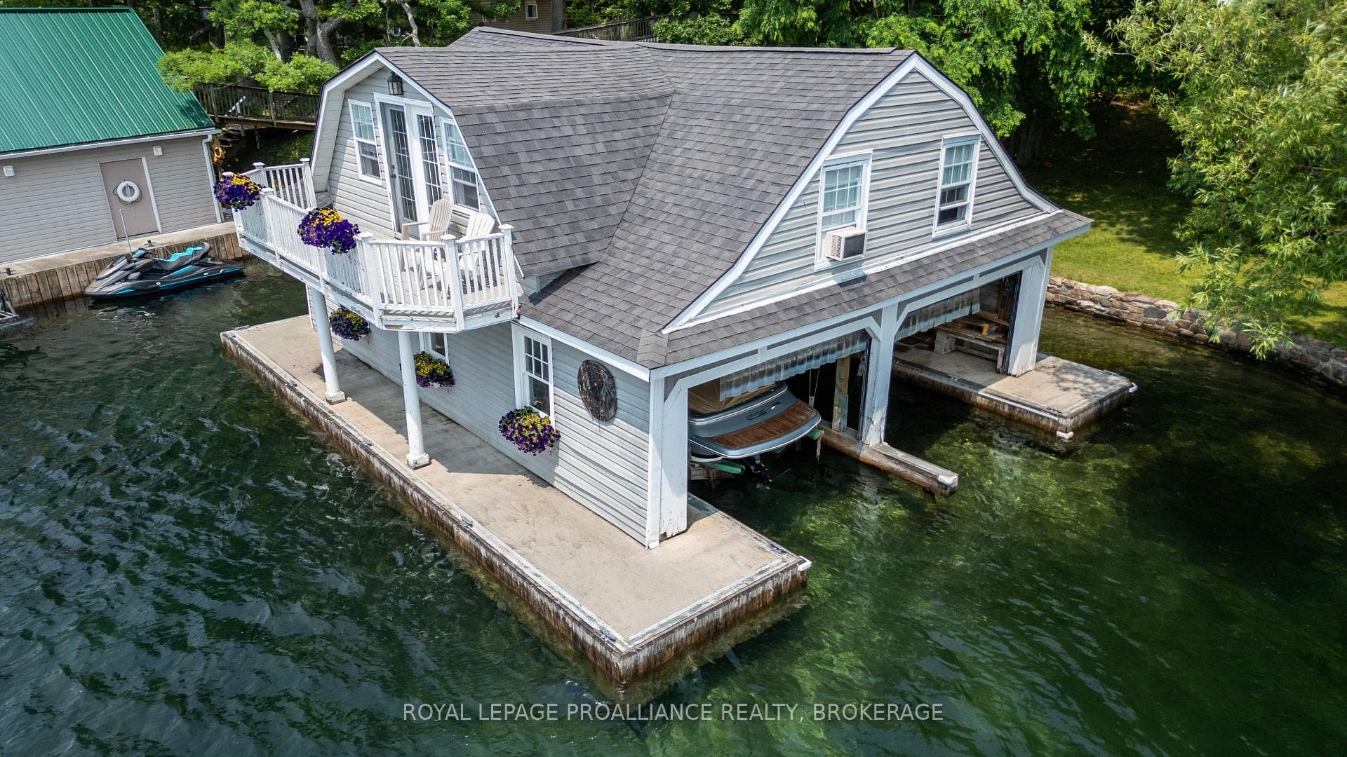 121 Tremont Park Island photo 50