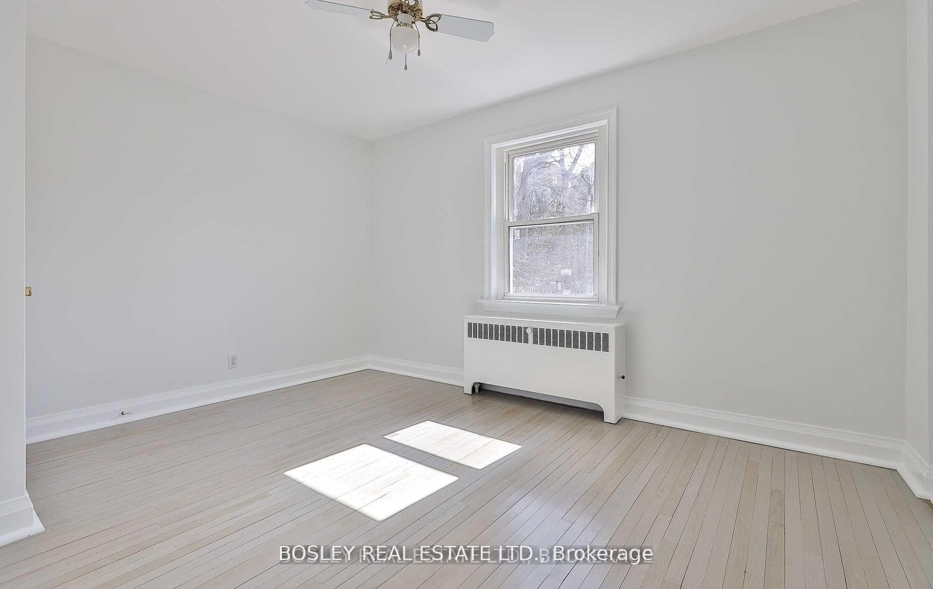 3 Warwick Avenue Unit 1 photo 7