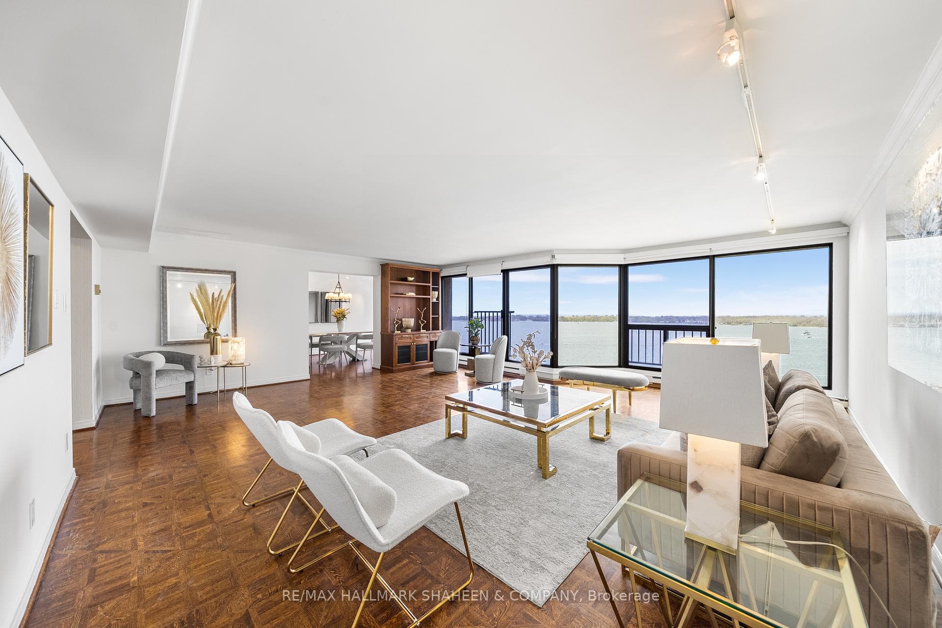 55 Harbour Square Unit 1711 photo 1