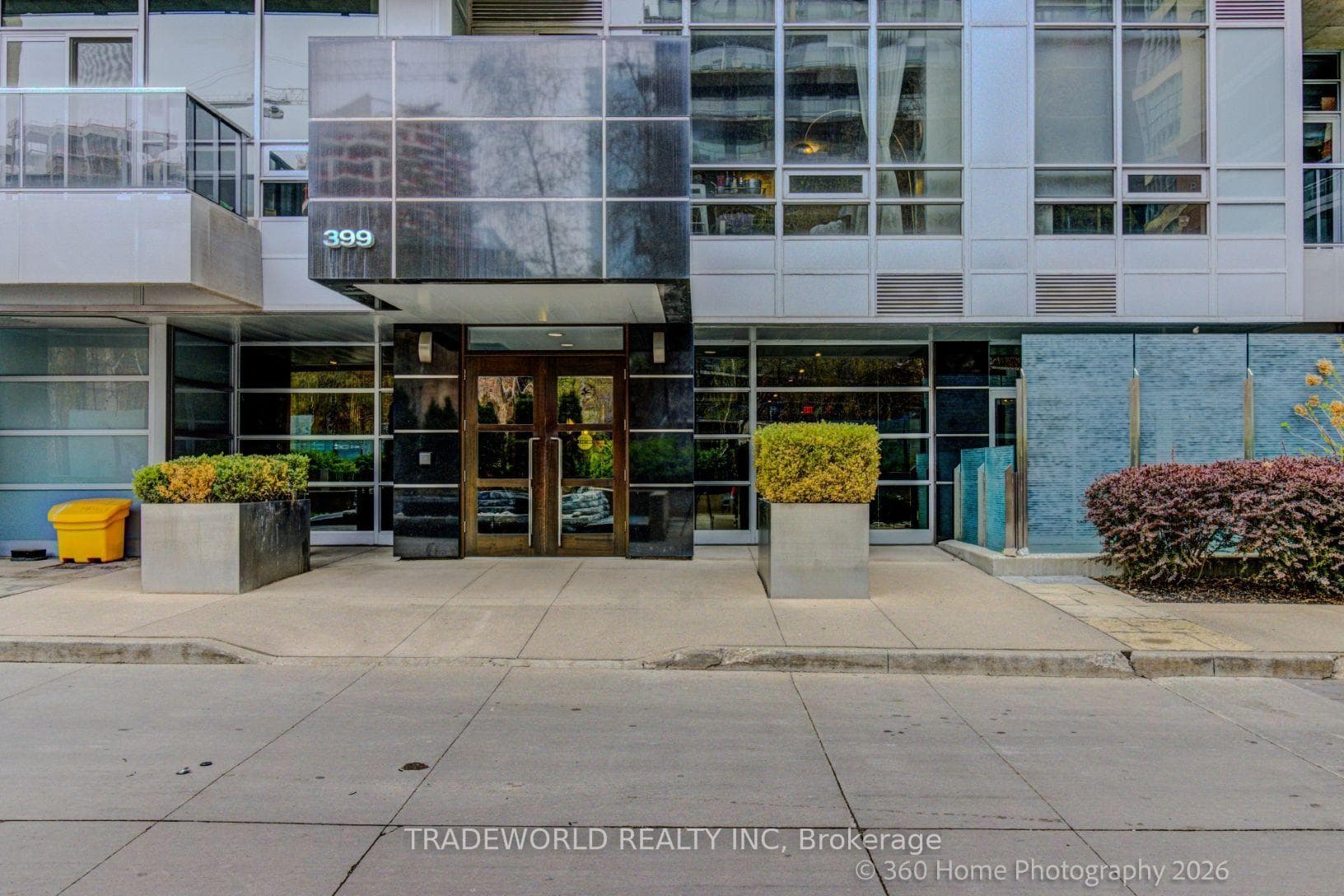 399 Adelaide Street Unit 603 photo 2