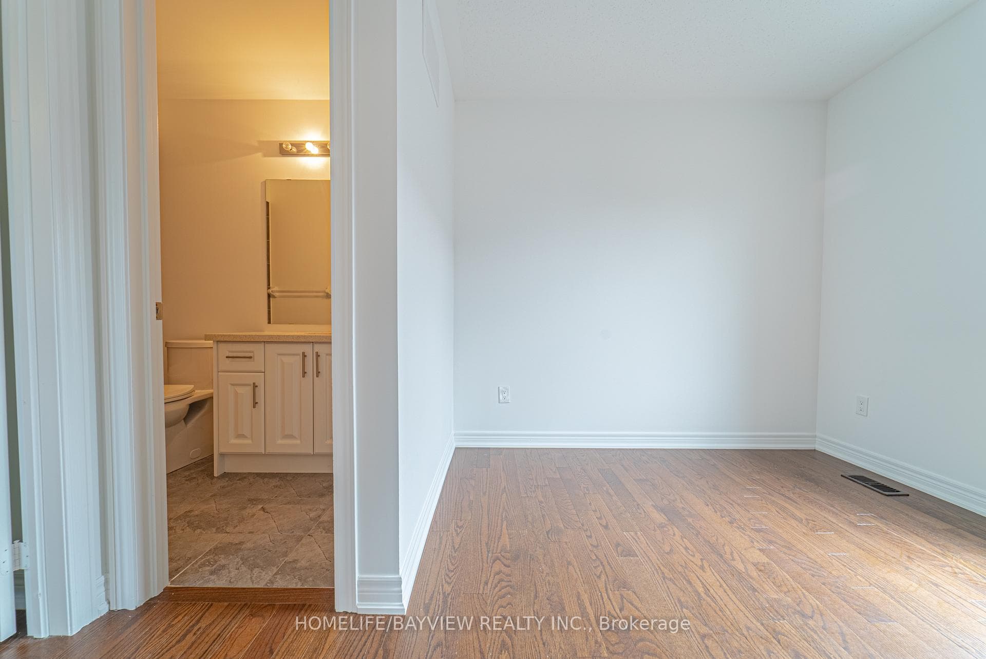 99 Kingsmere Crescent photo 21