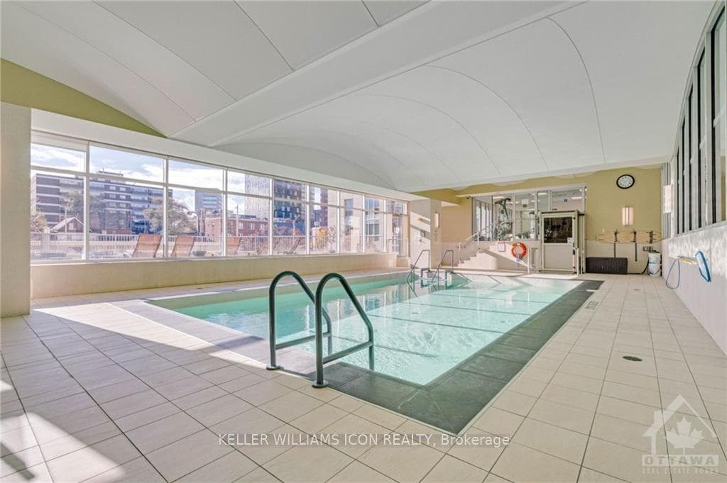 200 RIDEAU Street Unit 1206 photo 25