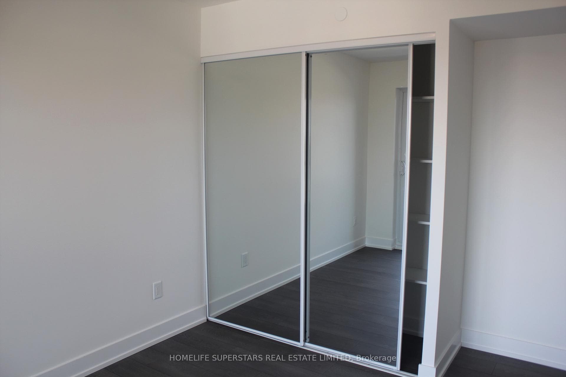 5 Mabelle Avenue Unit 1635 photo 16