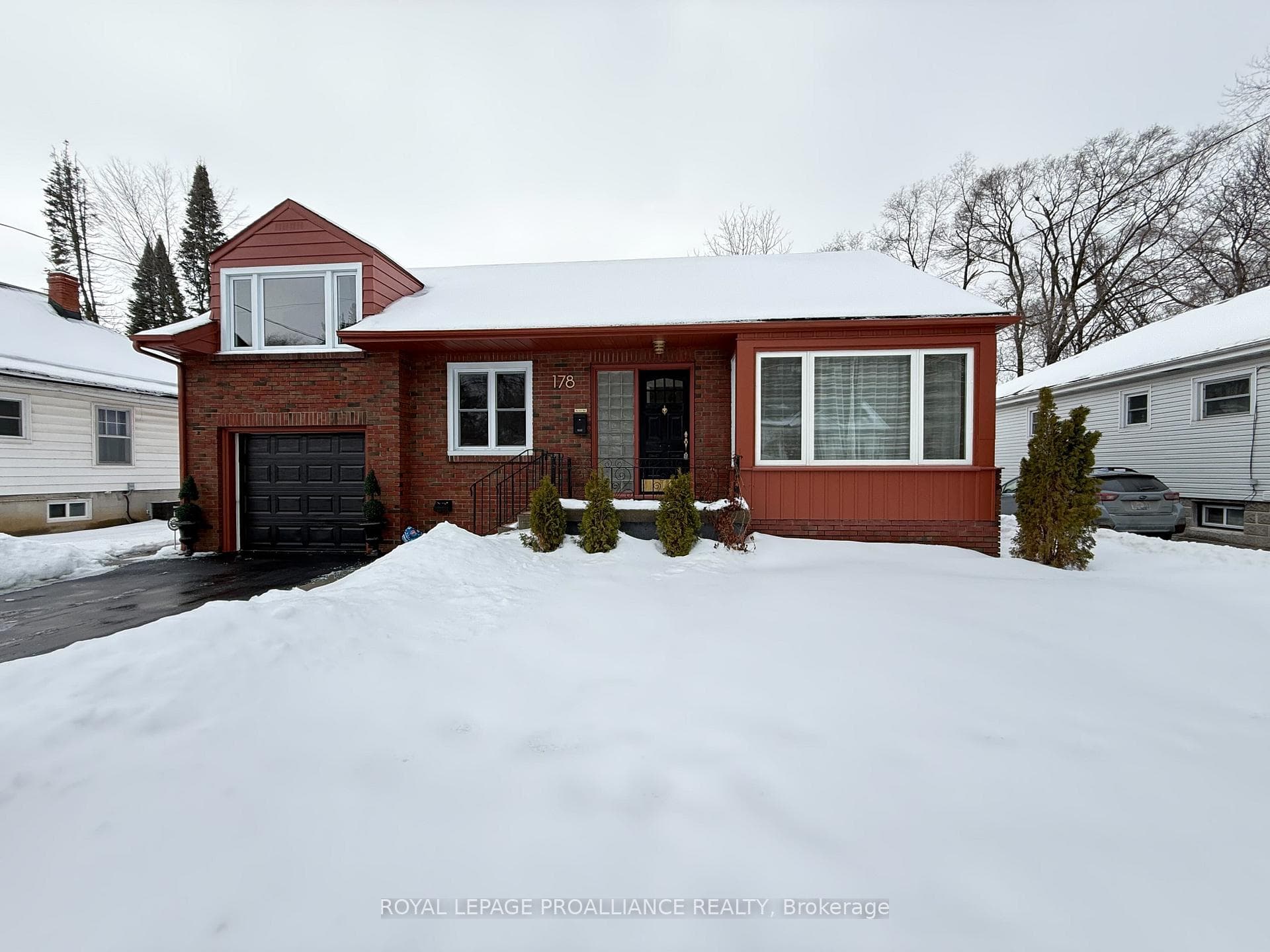 178 Burnham Street photo 1