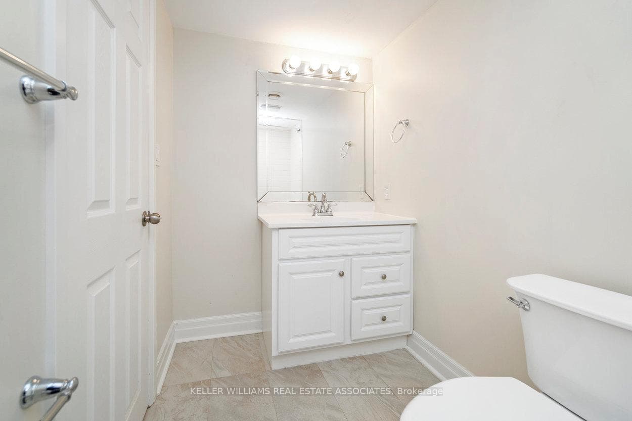 10 Joseph Street photo 31