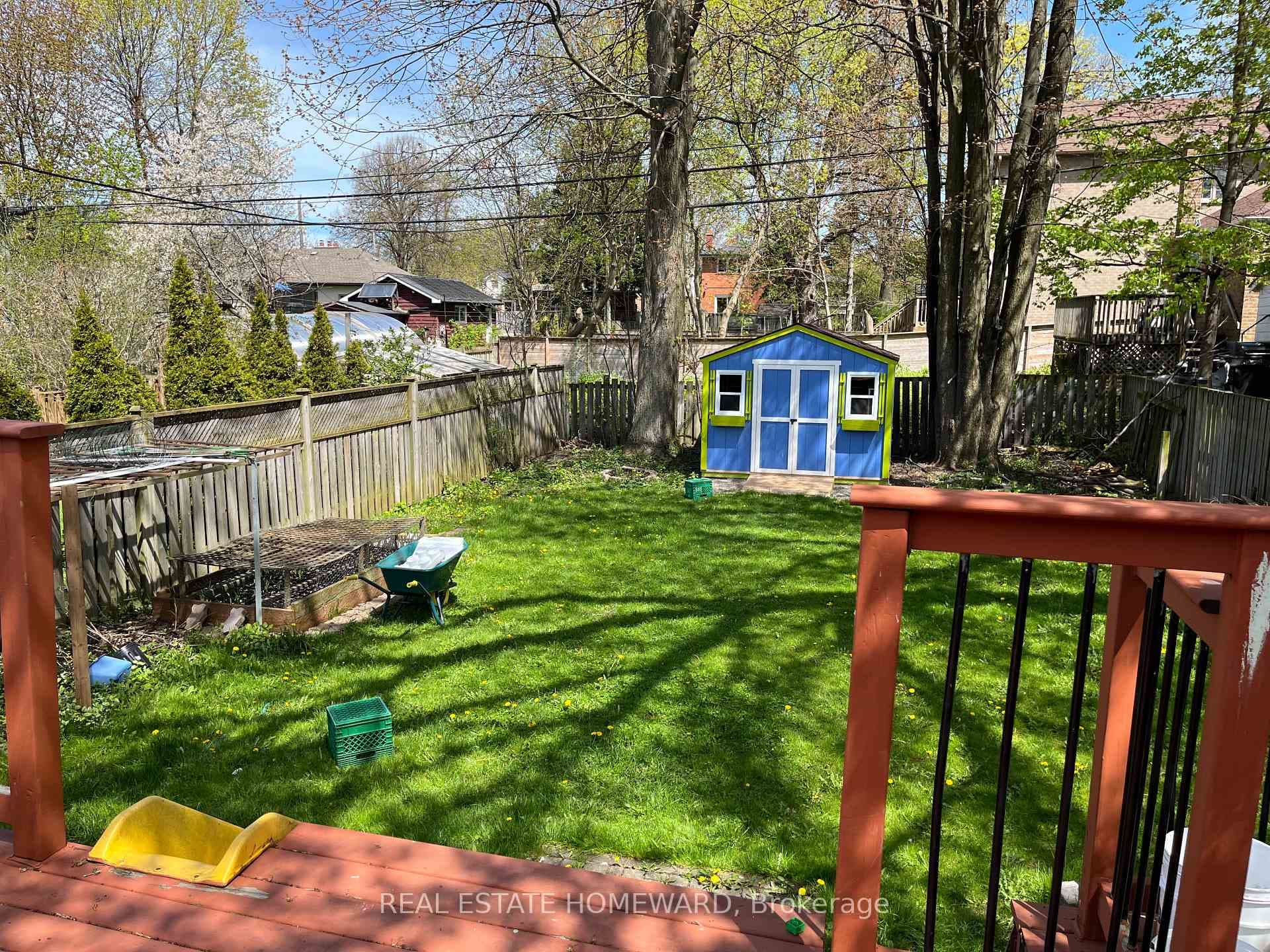 137 Harewood Avenue photo 11