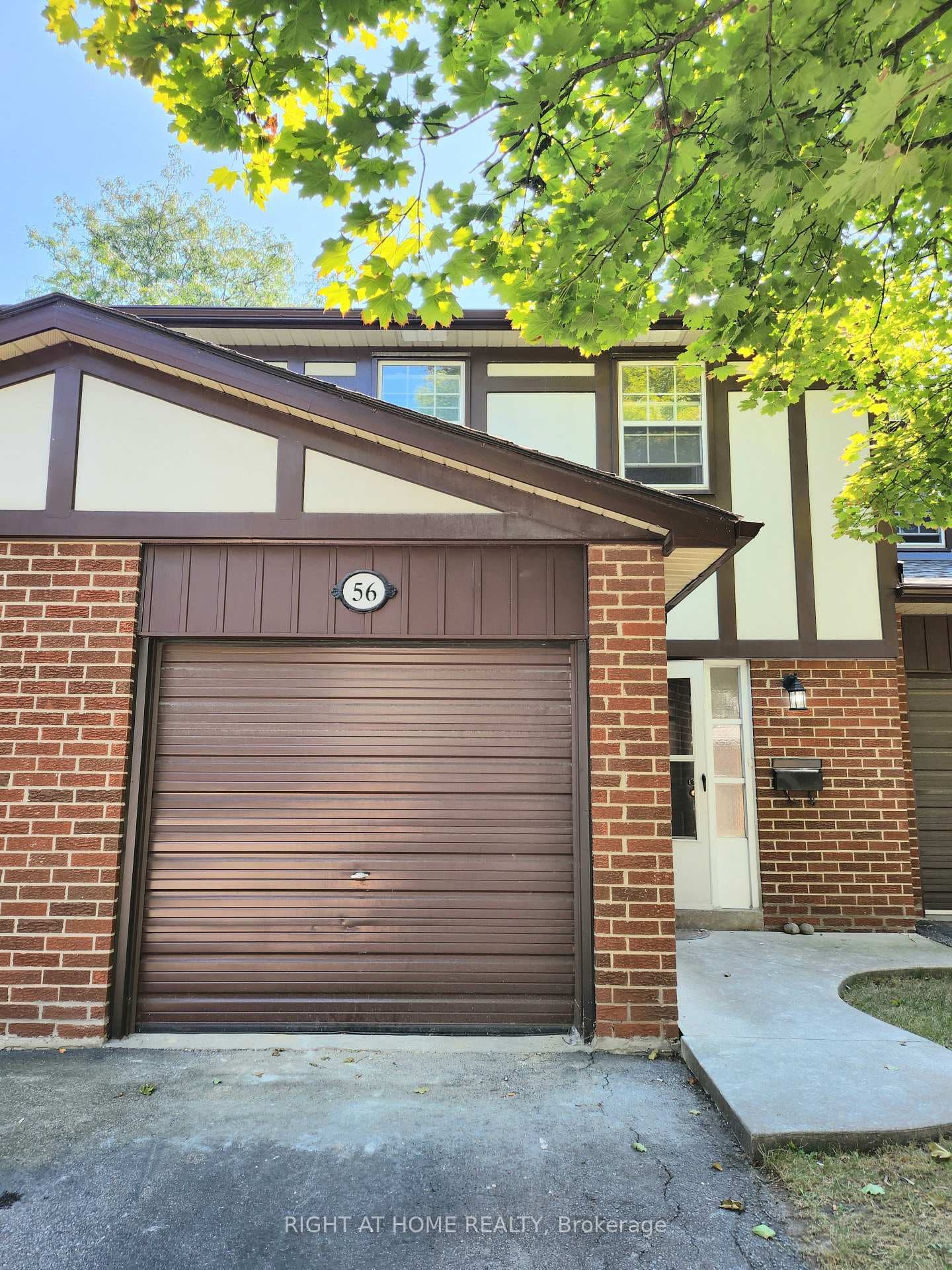56 Gordon Way photo 1
