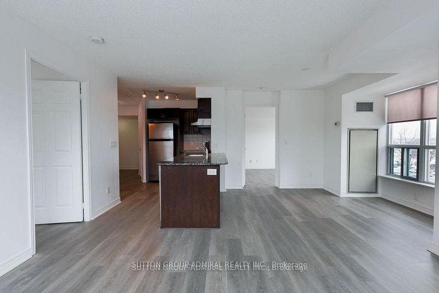 New installed (2025) laminate flooring throughout