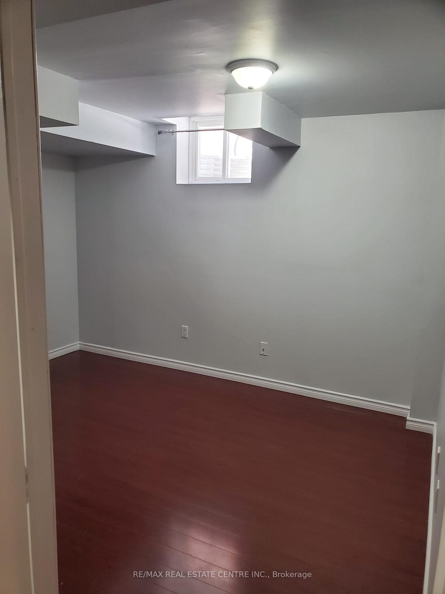 42 Ridgemore Crescent photo 3