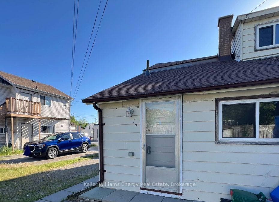 169 Mary Street Unit 1 photo 10