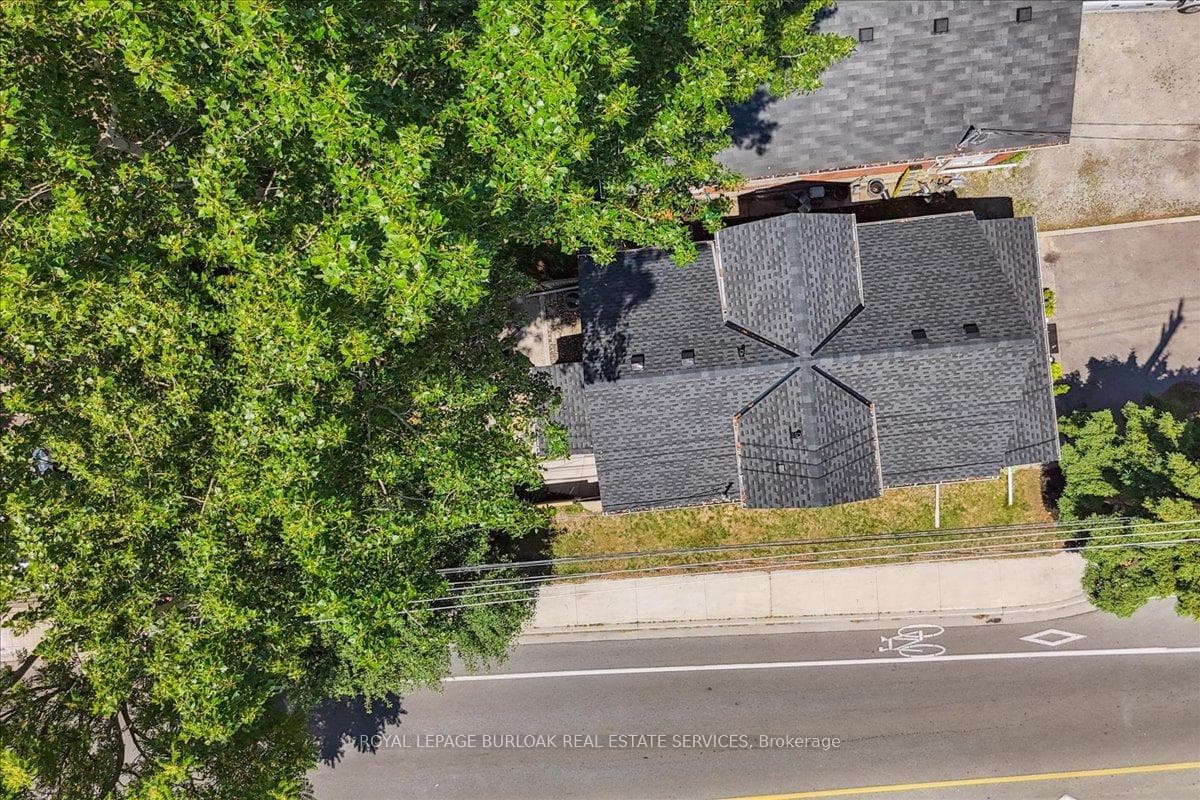 466 Holtby Avenue photo 28