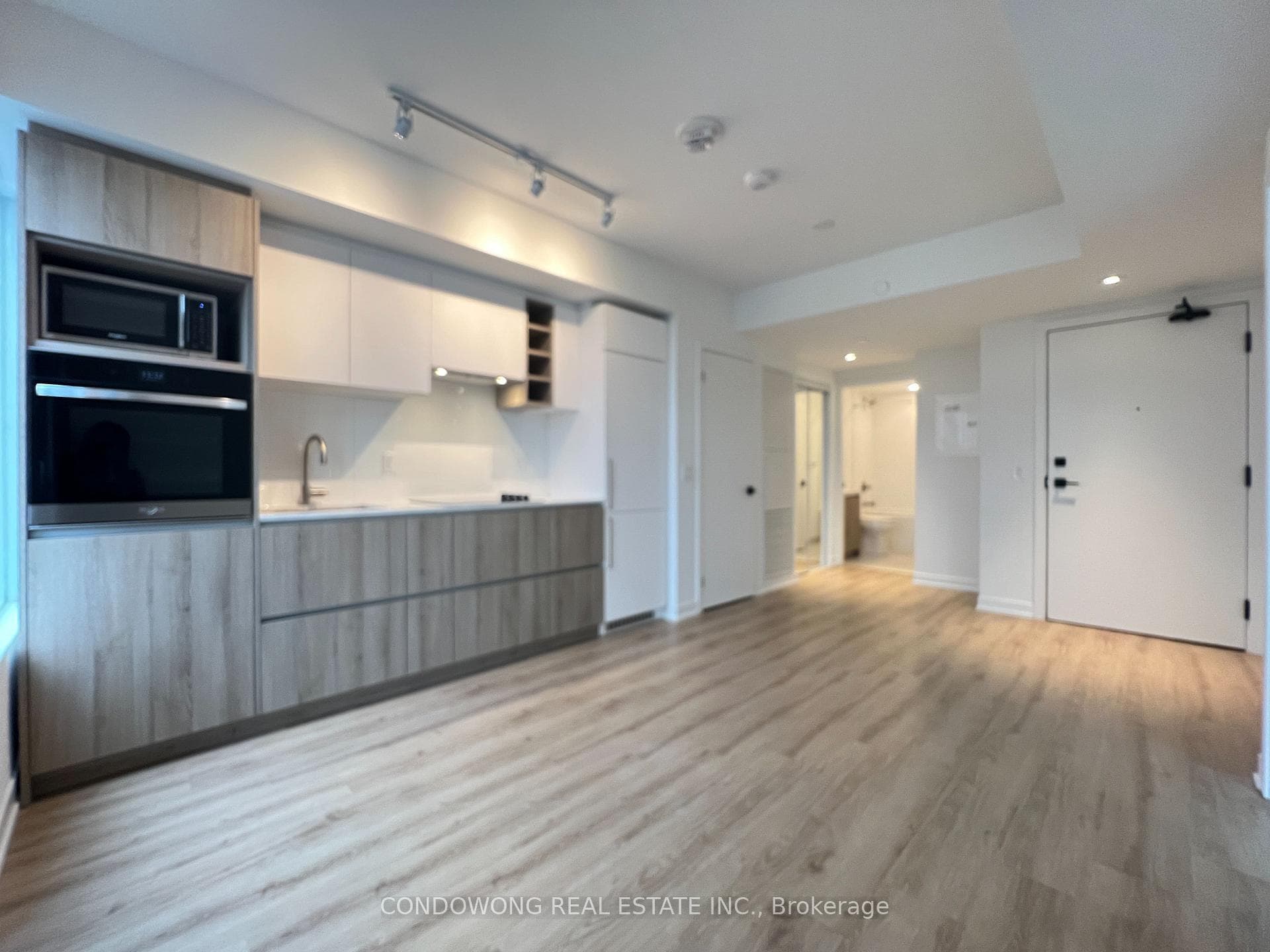 319 Jarvis Street Unit 2803 photo 1