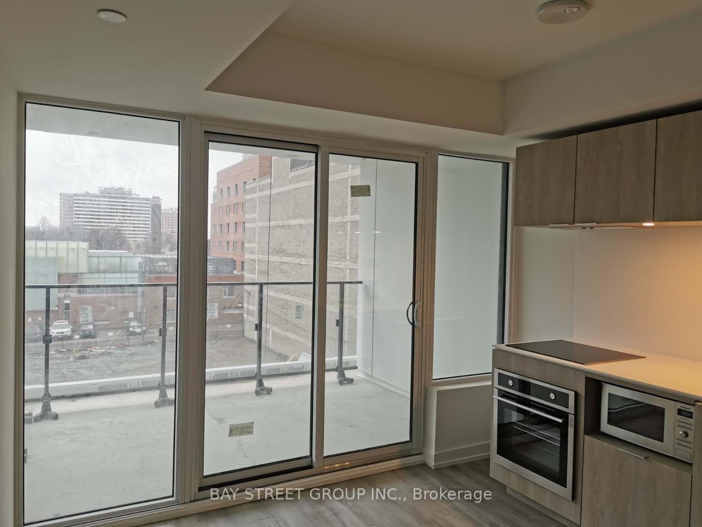 77 Shuter Street Unit 309 photo 9