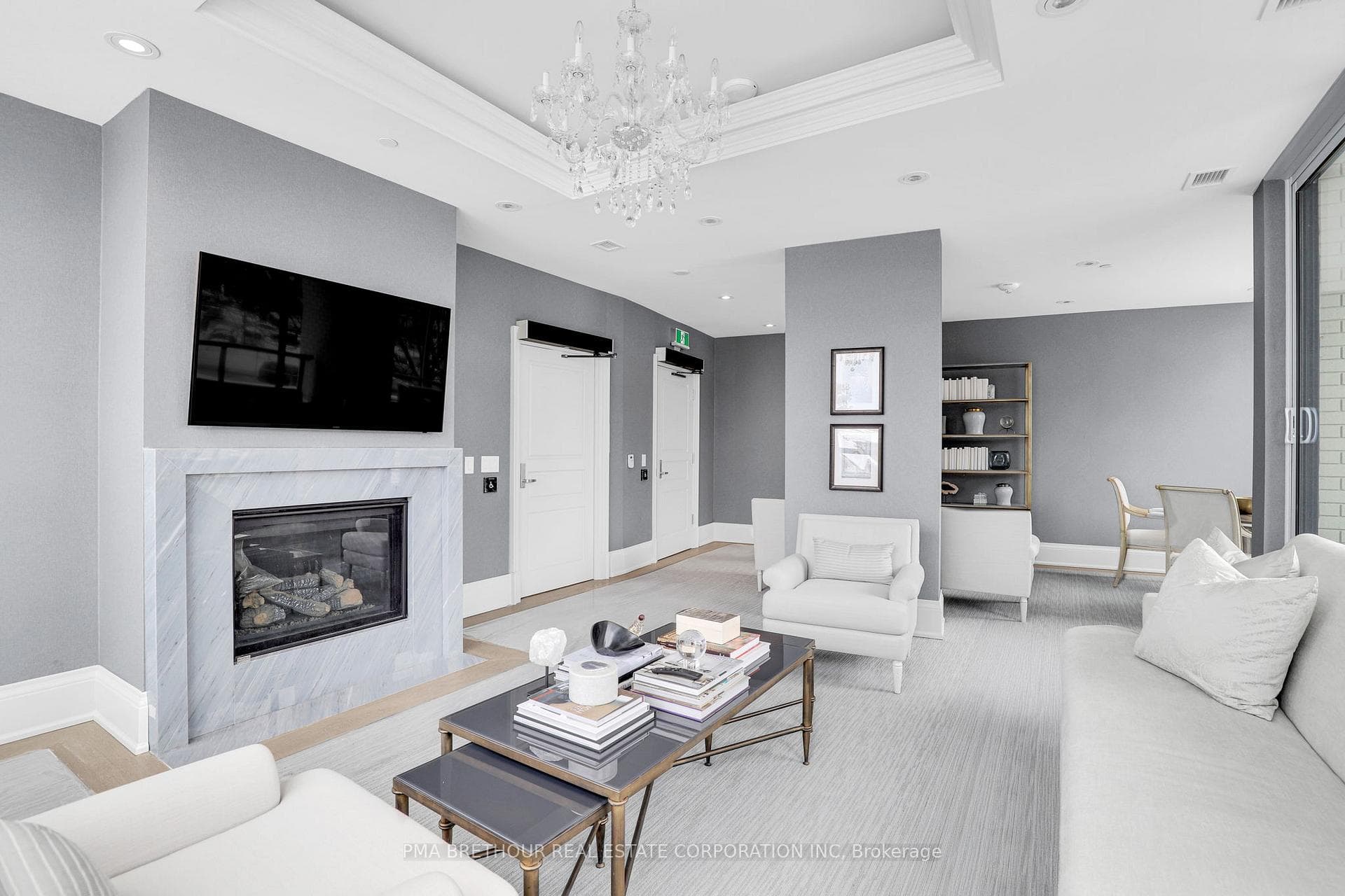 amenity social lounge