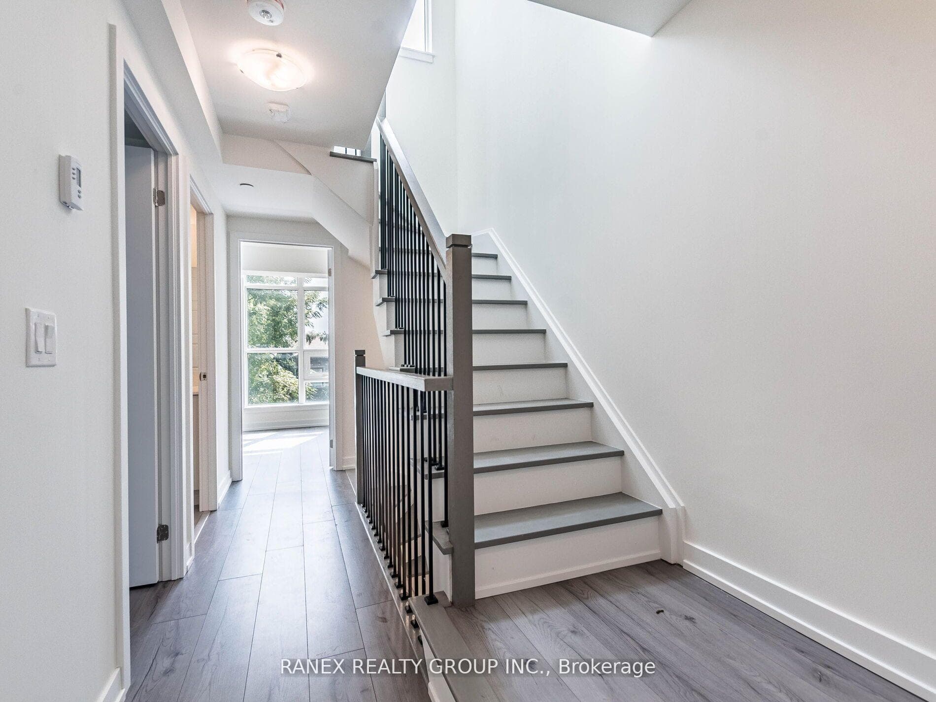 851 Sheppard Avenue Unit 21 photo 24