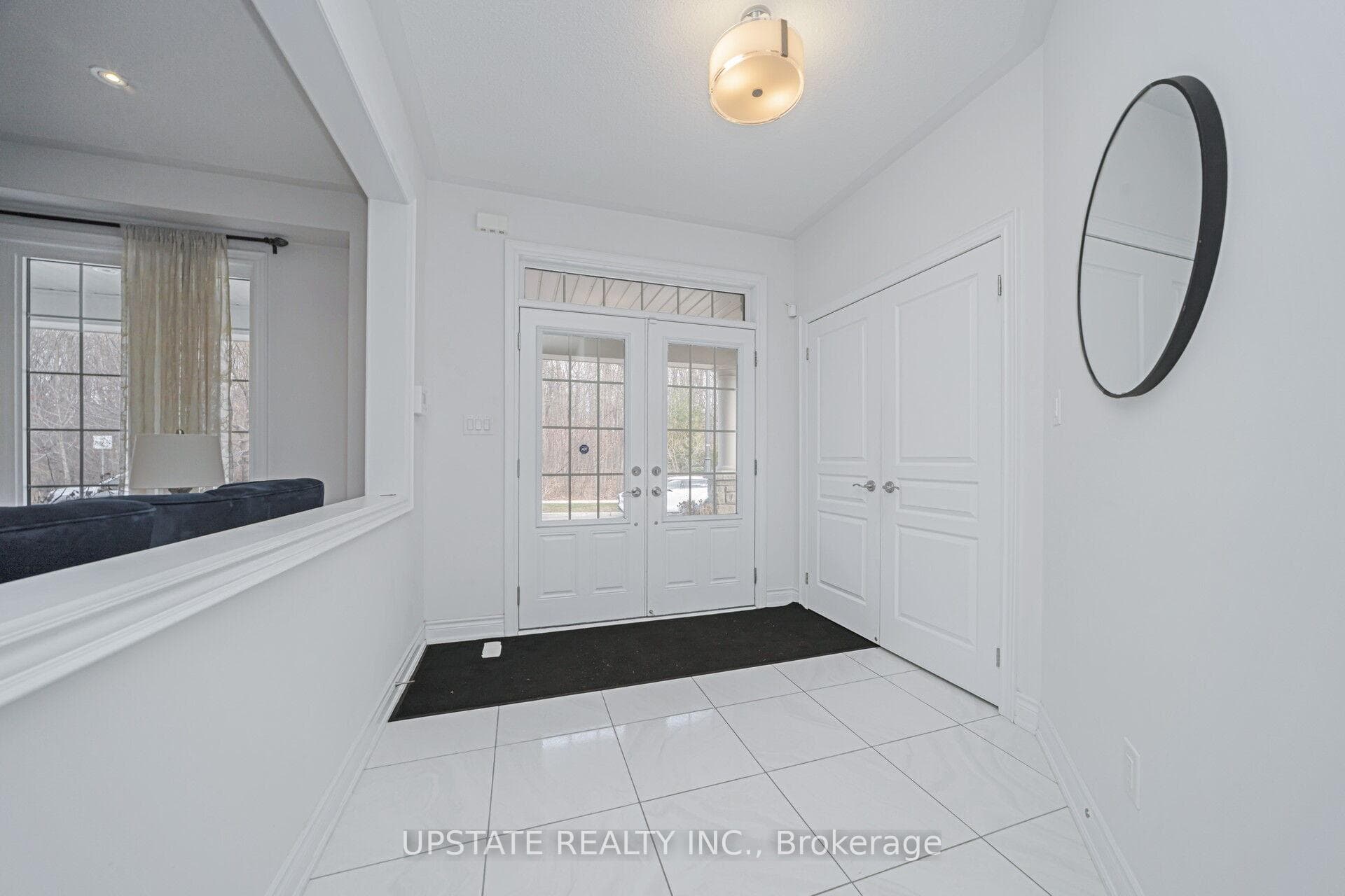 11 Mistyglen Crescent photo 3